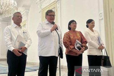 Airlangga lapor ke Prabowo kondisi makroekonomi relatif stabil