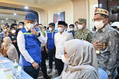 Kemarin, isu Menkes sesak napas hingga kewajiban halal UMKM ditunda