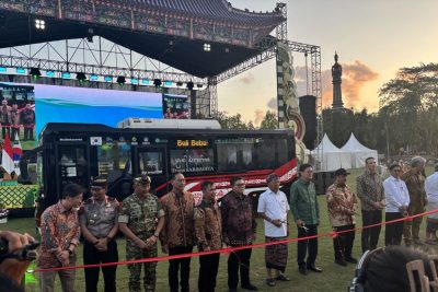 Pemerintah Korea serahkan 11 bus listrik bantu tekan emisi Bali