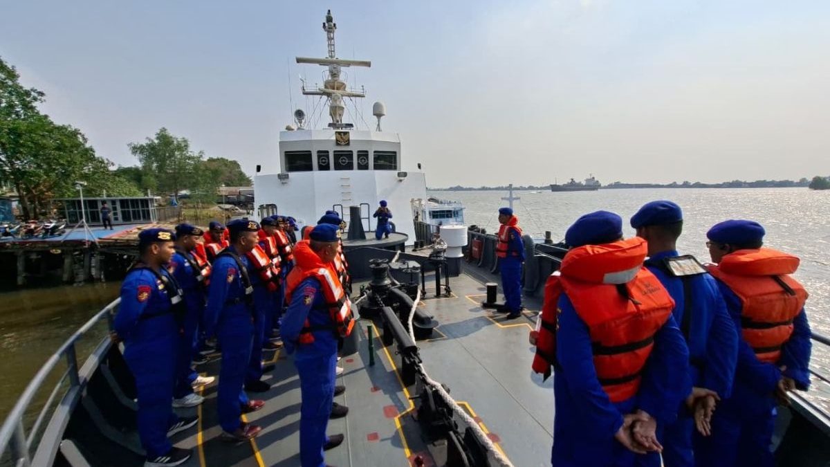 Polri kerahkan tiga kapal dan tim DVI tangani KM Virgo
