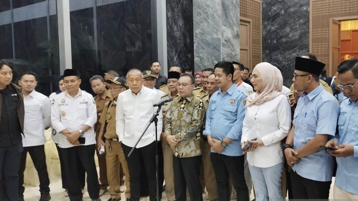 DPR akan bicara dengan pemerintah soal usul perpanjangan jabatan kades