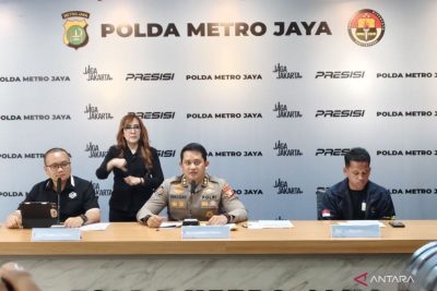 Polisi tangkap tersangka penipuan SMS palsu gunakan “Fake BTS” di MRT