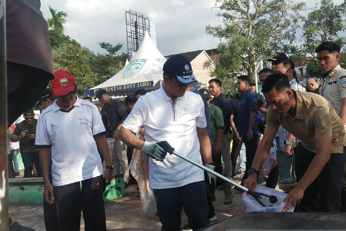 Program Terbaru: Menteri LH dorong Gerakan Indonesia Asri jadi rutinitas setiap pekan