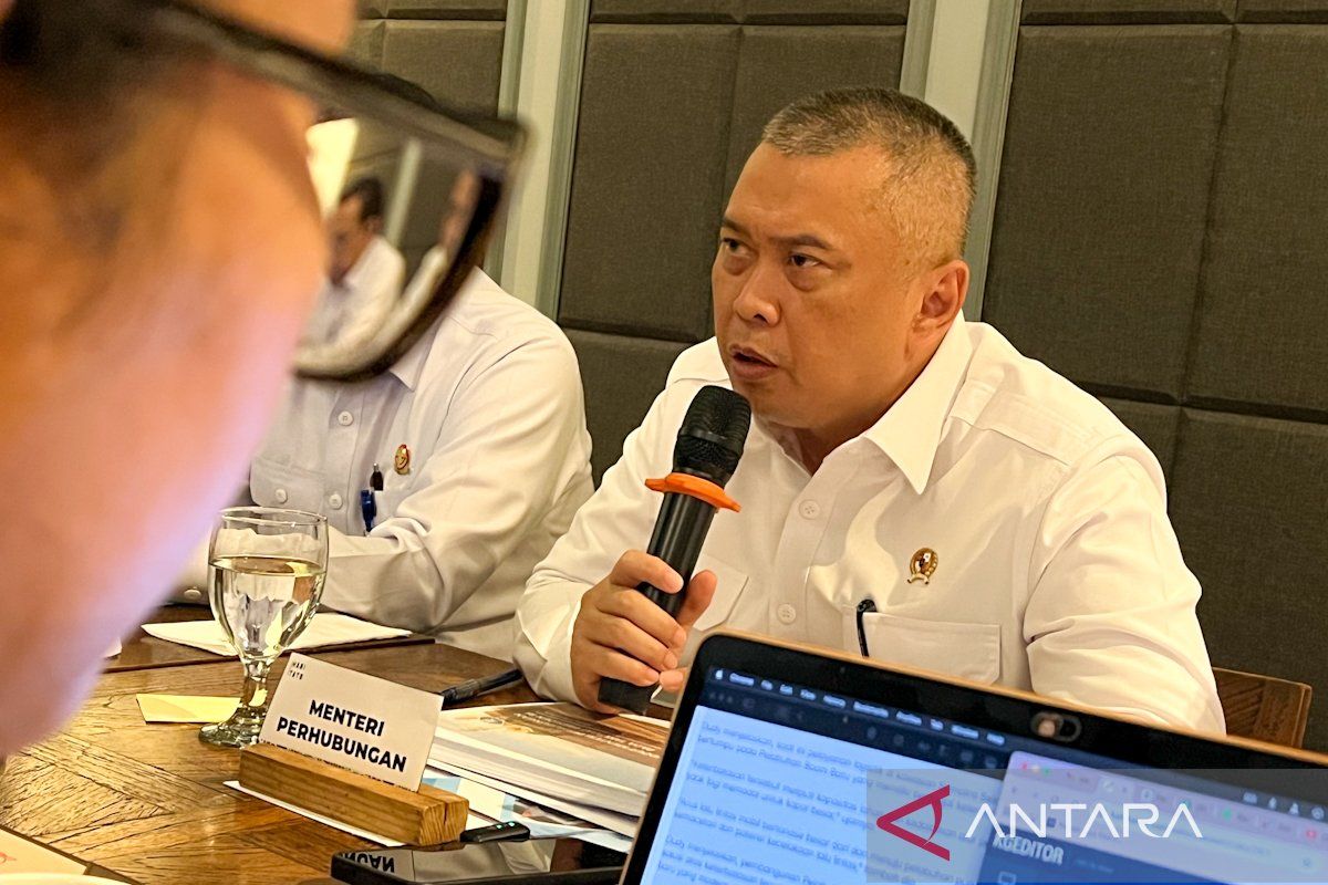 Strategi Penting: Menhub minta warga laporkan lewat medsos jika ada pungli transportasi