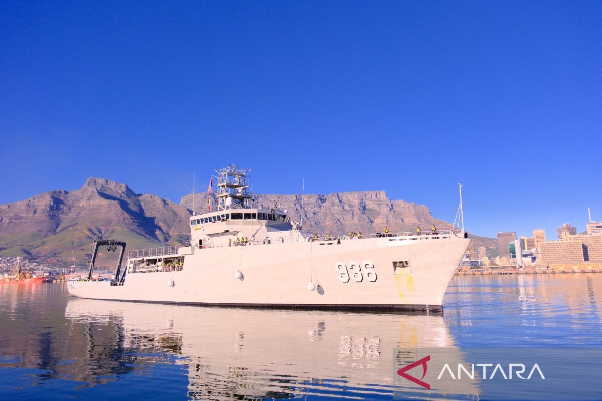 Menghadapi Tantangan: KRI Canopus-936 sukses lintasi jalur Samudra Atlantik Selatan