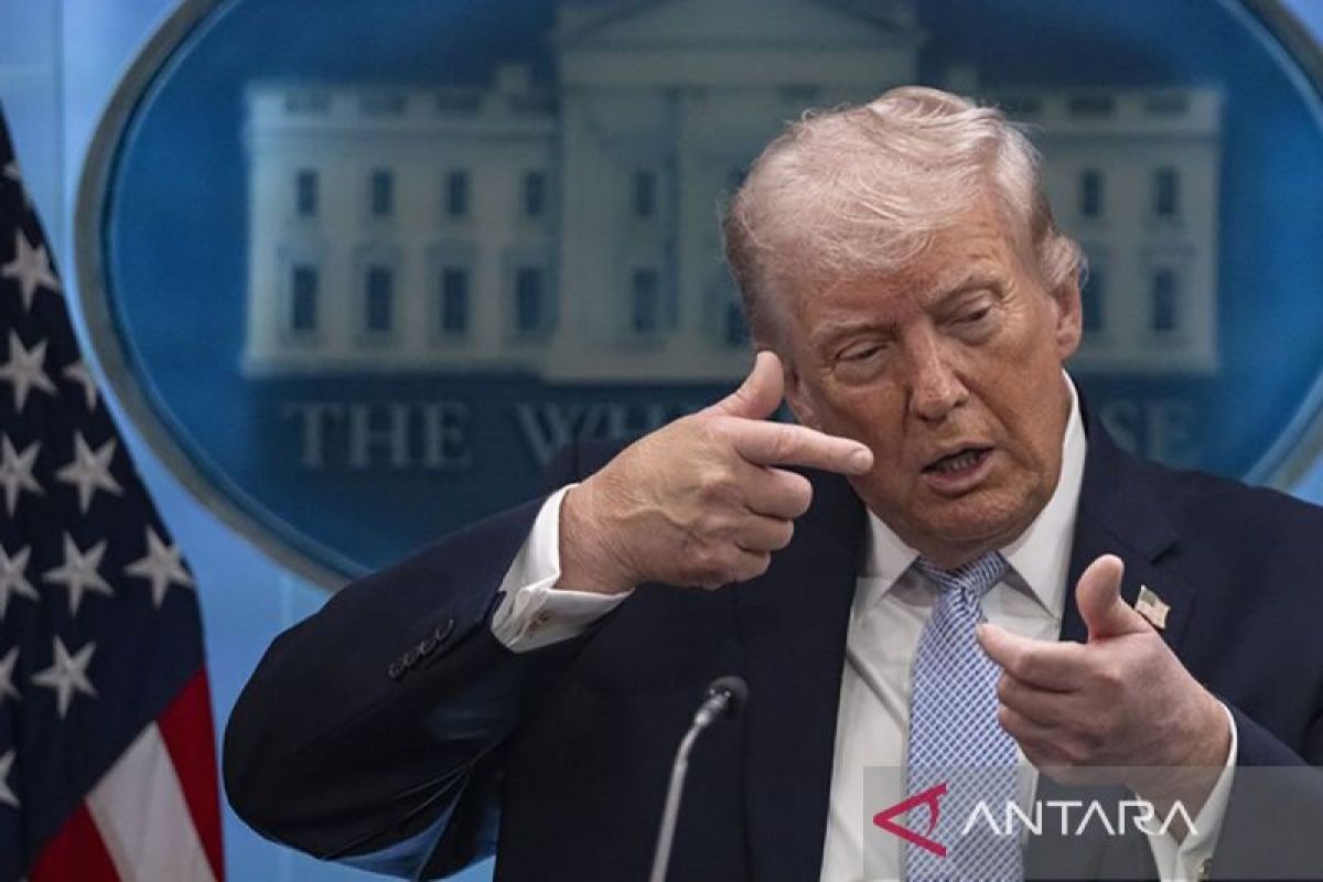 Agenda Utama: Trump: Blokade di Selat Hormuz akan segera dimulai