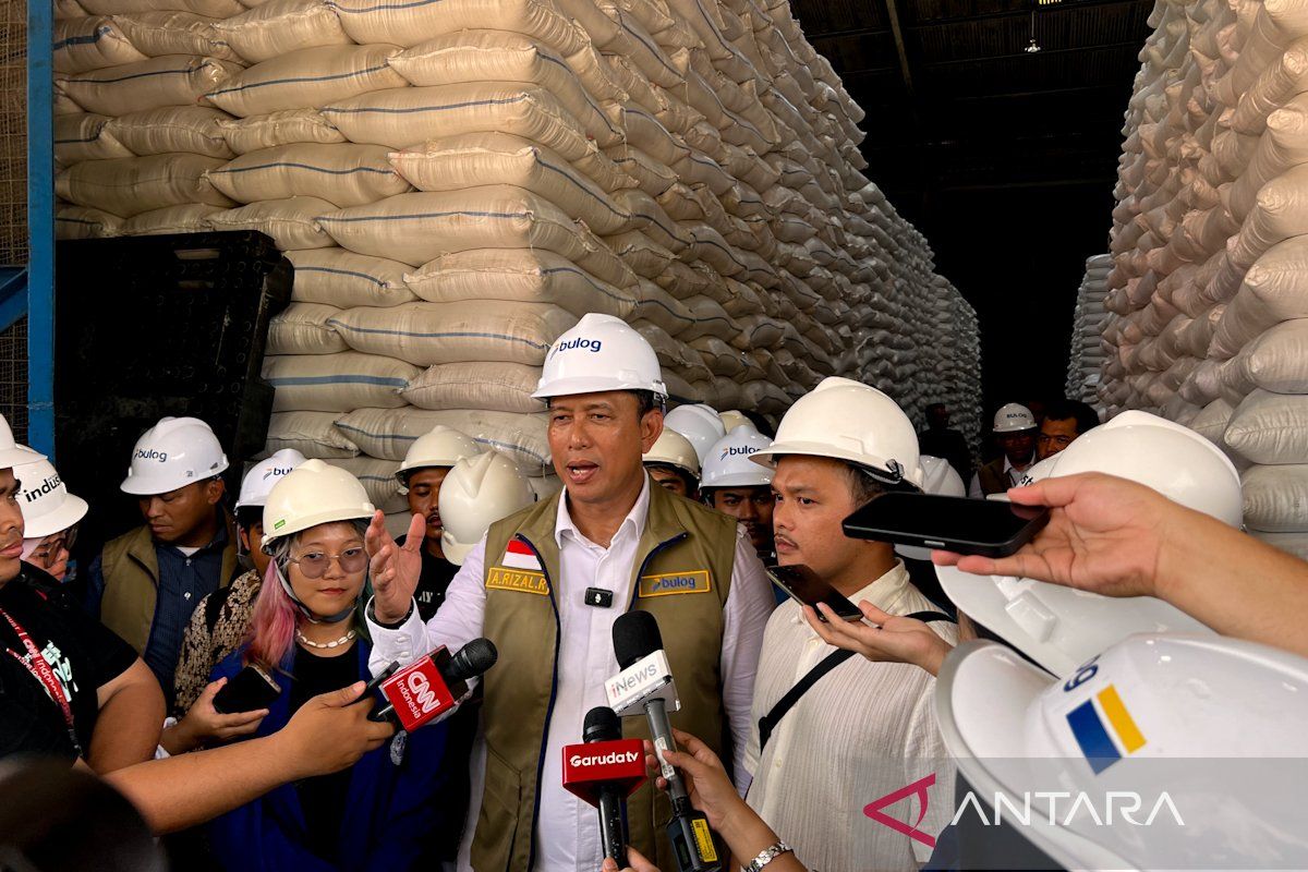 Dirut Bulog pastikan kualitas 5,2 juta ton stok beras nasional terjaga
