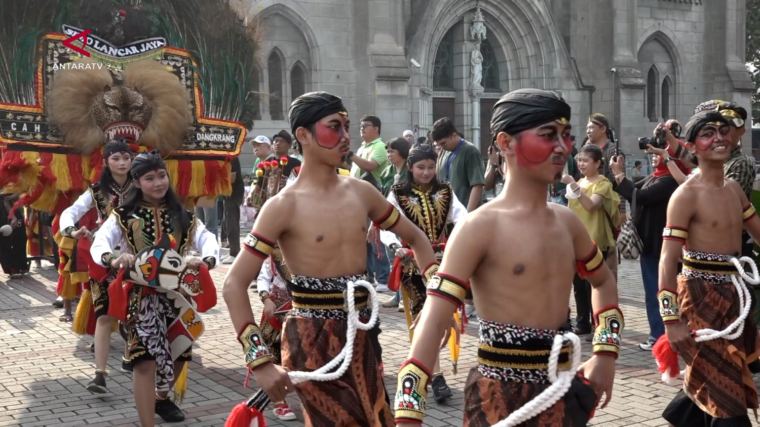 Jalan santai lintas iman warnai perayaan 219 tahun Keuskupan Jakarta