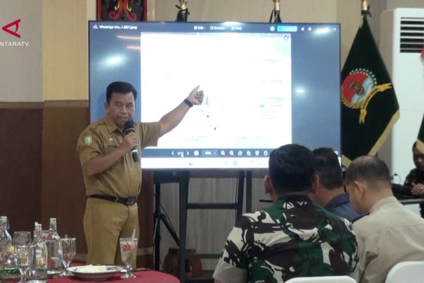SANS_PEMBANGUNAN-YONIF-TP-923-MENTAYA-PERKUAT-WILAYAH-DAN-EKONOMI-DAERAH