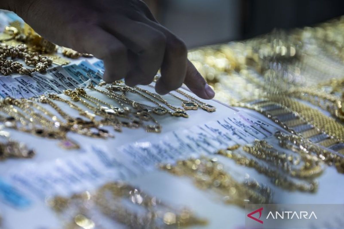 Harga emas UBS-Galeri24 di Pegadaian turun Jumat ini – Antam stabil