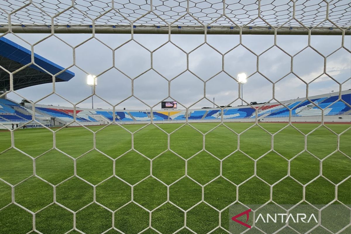 Important Visit: Arema FC pertahankan Adi Satryo dan Gianluca untuk musim 2026/2027