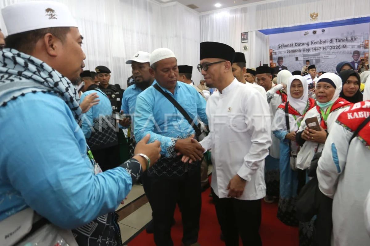 What Happened During: Wamenhaj sambut kepulangan 388 jamaah haji kloter terakhir Aceh