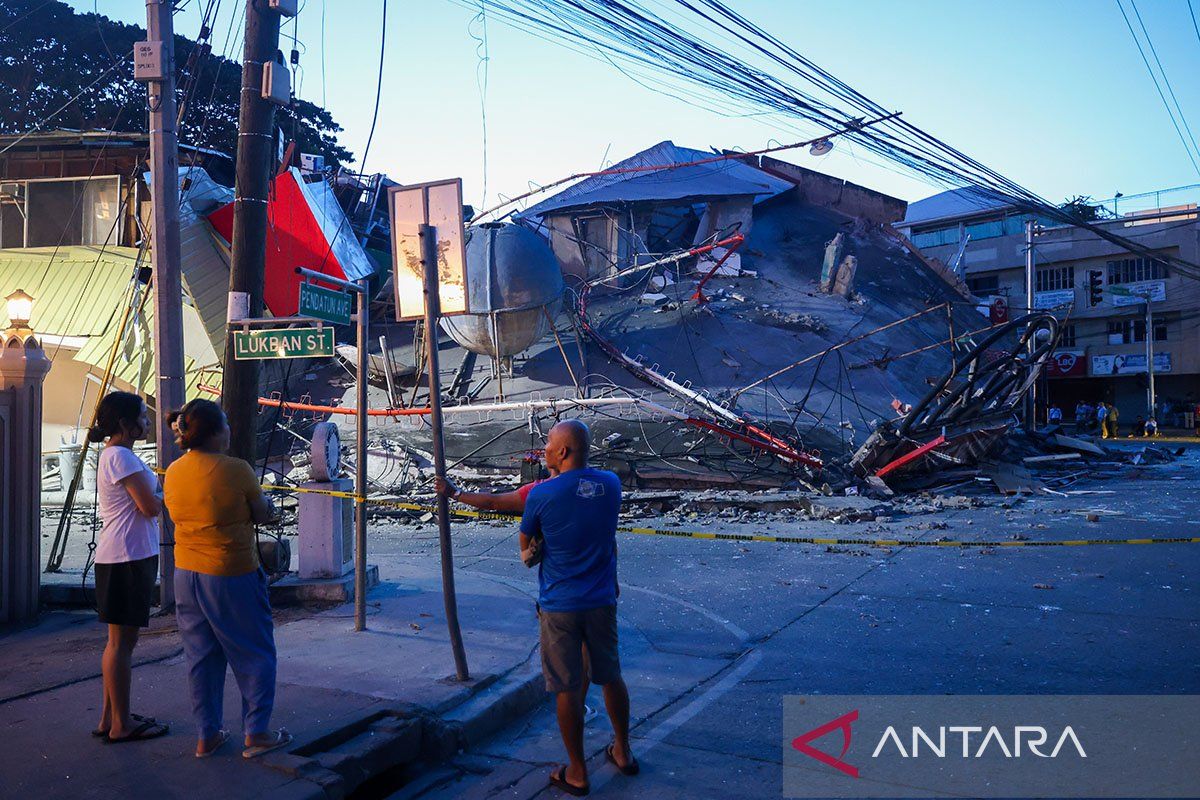 Korban tewas gempa bumi di Filipina meningkat jadi 61 orang