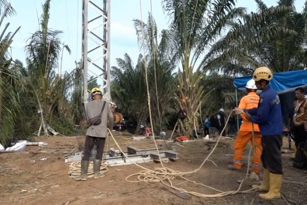 PLN-PERCEPAT-PEMULIHAN-SUTT-275-KV-UNTUK-NORMALISASI-LISTRIK-SUMUT