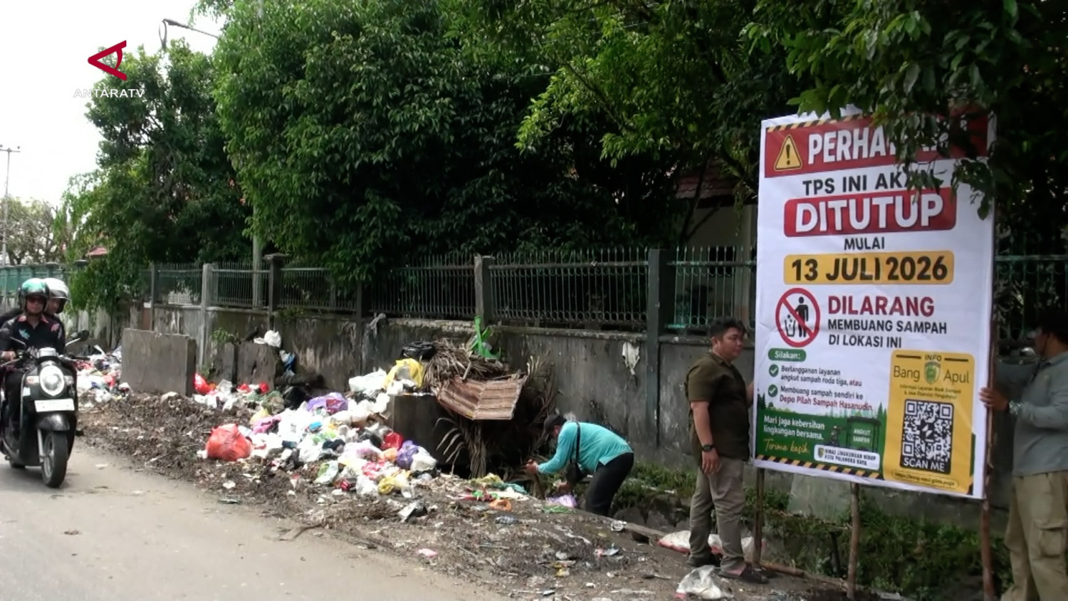 Timbulkan bau menyengat – TPS di jalan Lawu Palangka Raya ditutup