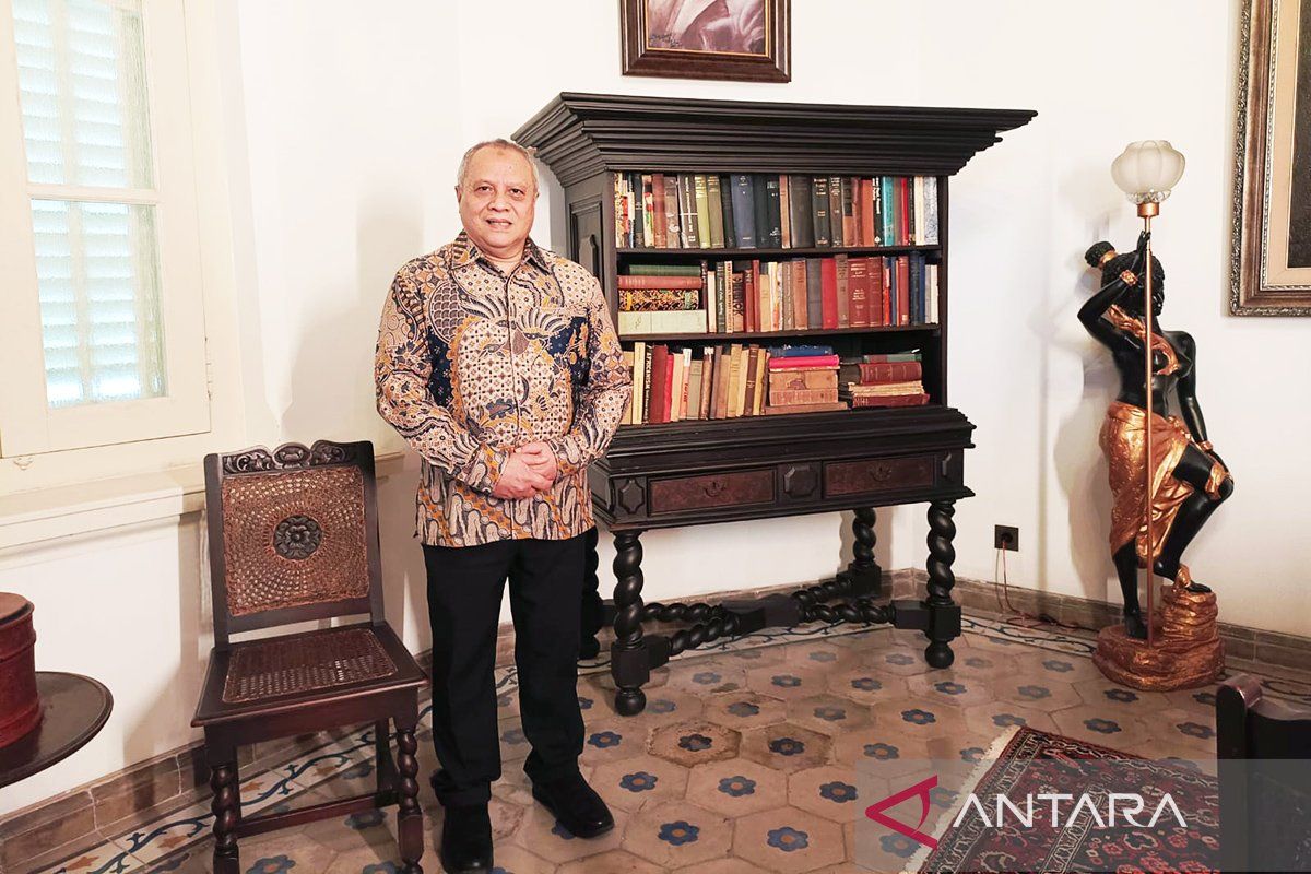 Latest Program: Pakar: Indonesia dapat menjadi penengah perdamaian antara Iran dan AS