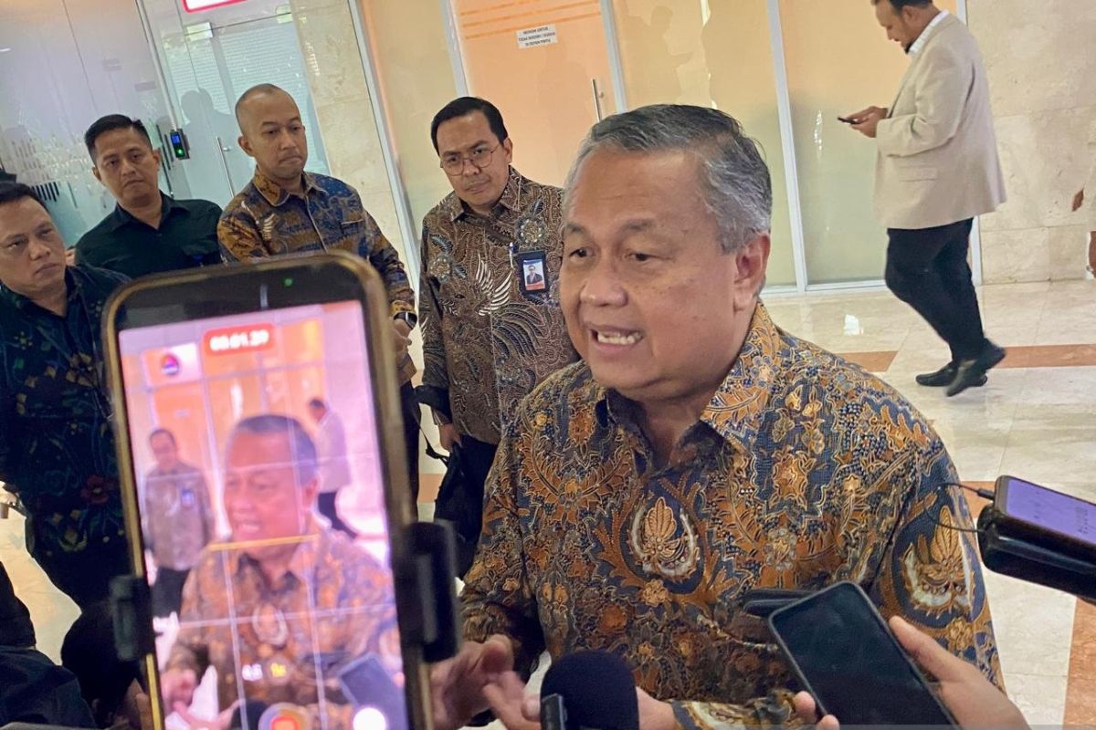 Topics Covered: BI-Rate naik di RDG Mingguan sebab pelemahan rupiah lewati proyeksi