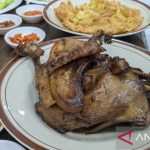 ayam-kampung-goreng-kleco-jakarta-antaranews1_1