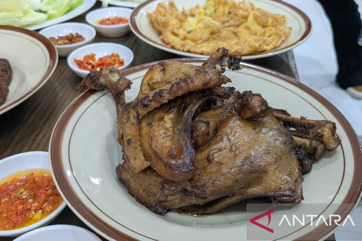Facing Challenges: Diboyong dari Solo, ayam goreng Kleco yang legendaris ada di Jakarta