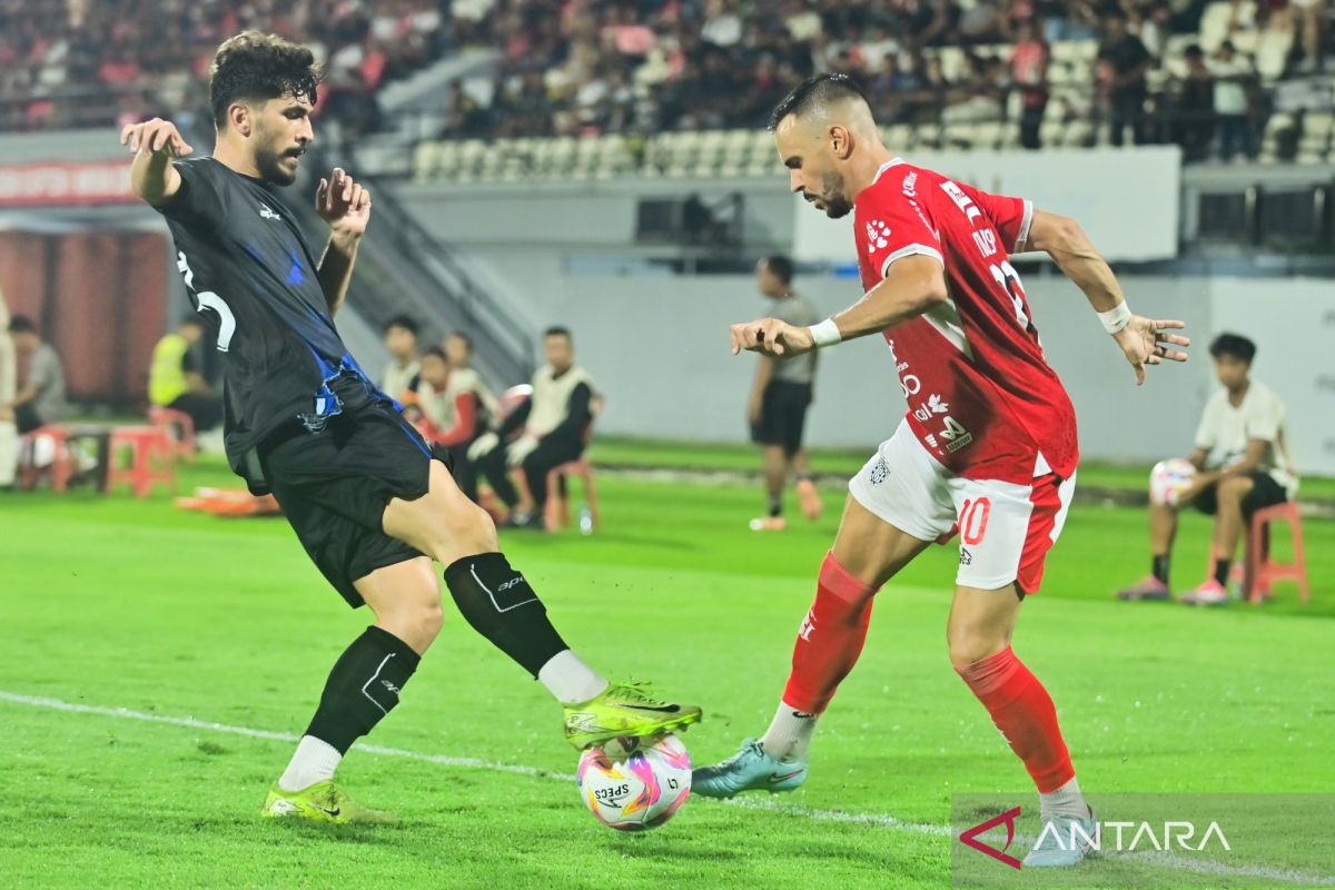 Today’s News: Mirza Mustafic tinggalkan Bali United