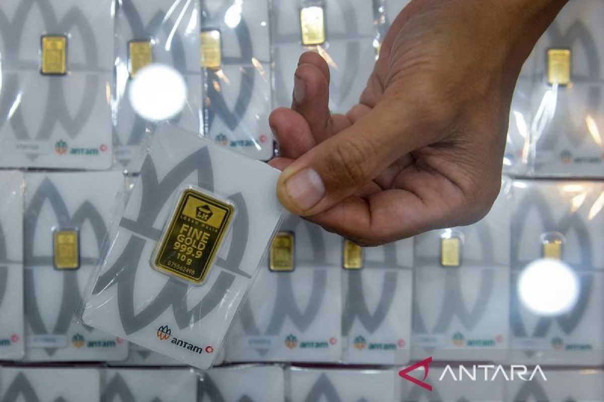 Harga emas Antam pada Jumat naik Rp20.000 ke angka Rp2,709 juta/gr