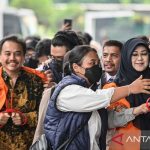 pelimpahan-tersangka-roy-suryo-dan-dokter-tifa-ke-kejari-jaksel-2809564_1