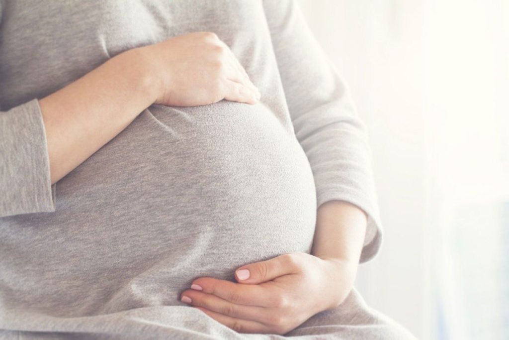 pregnant-g2c2a9e657_1280