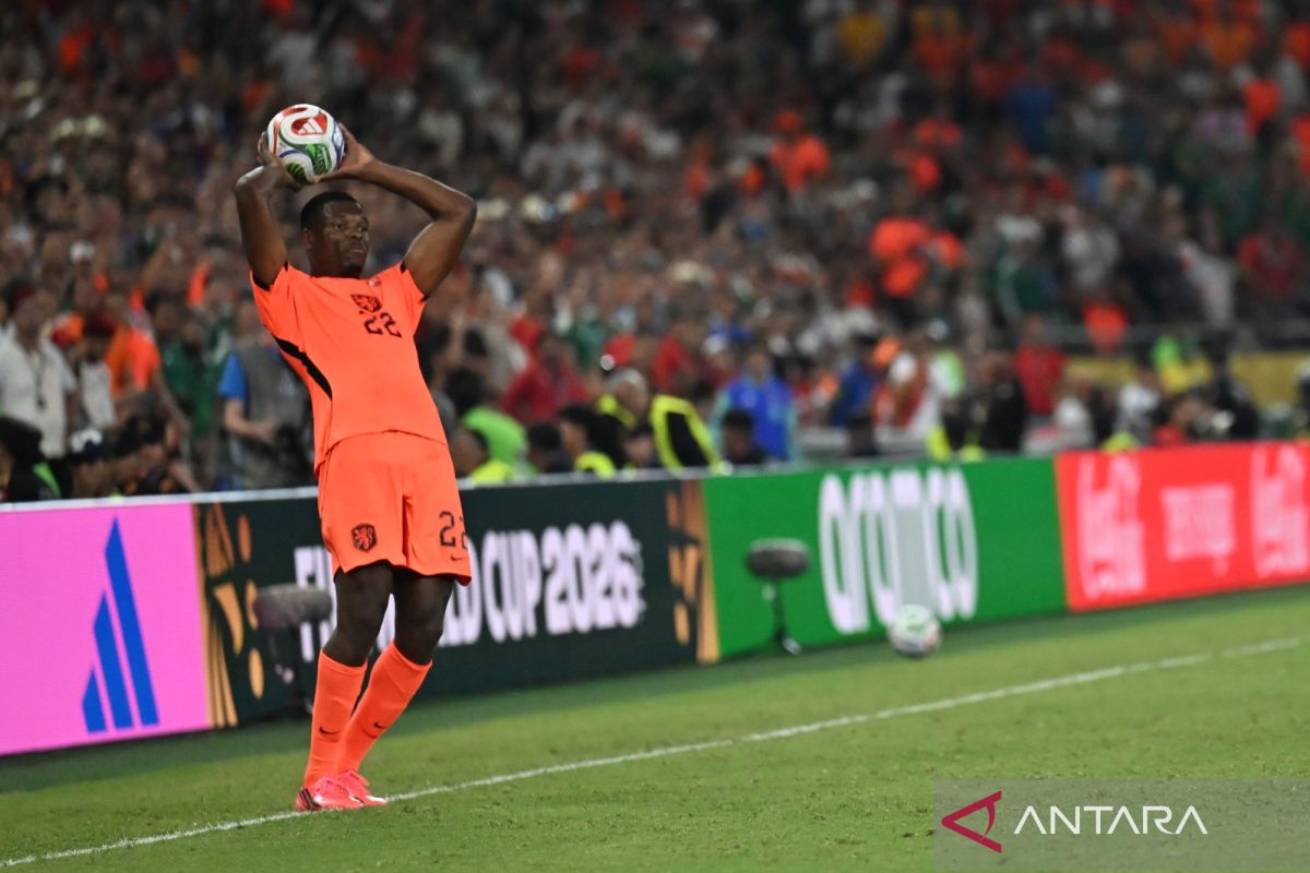 Real Madrid umumkan kedatangan bek kanan Denzel Dumfries
