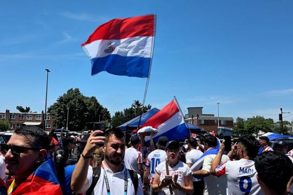 AB_SUPORTER-PARAGUAY-DI-PHILADELPHIA-BERKUMPUL-JELANG-LAGA-KONTRA-PRANCIS