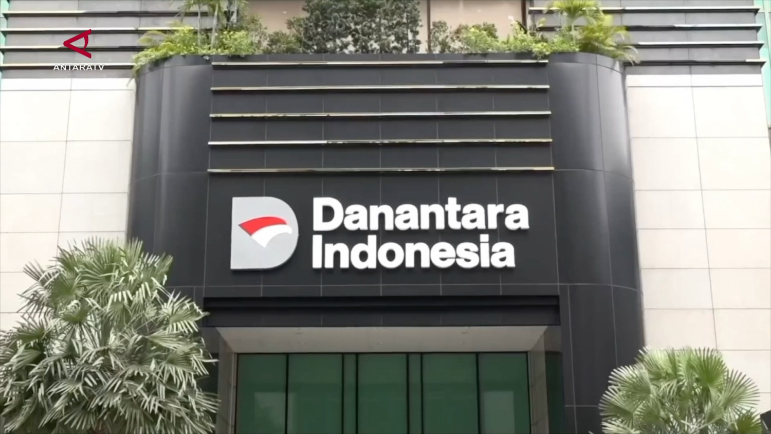 Danantara ungkap target restrukturisasi BUMN hingga program perumahan