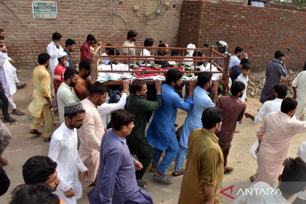 Visit Agenda: Atap gedung bimbingan belajar di Pakistan ambruk renggut nyawa 14 anak