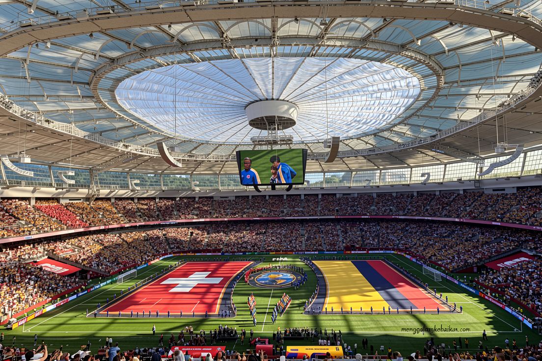 Ketika stadion bernyanyi untuk Kolombia tetapi Swiss yang berpesta