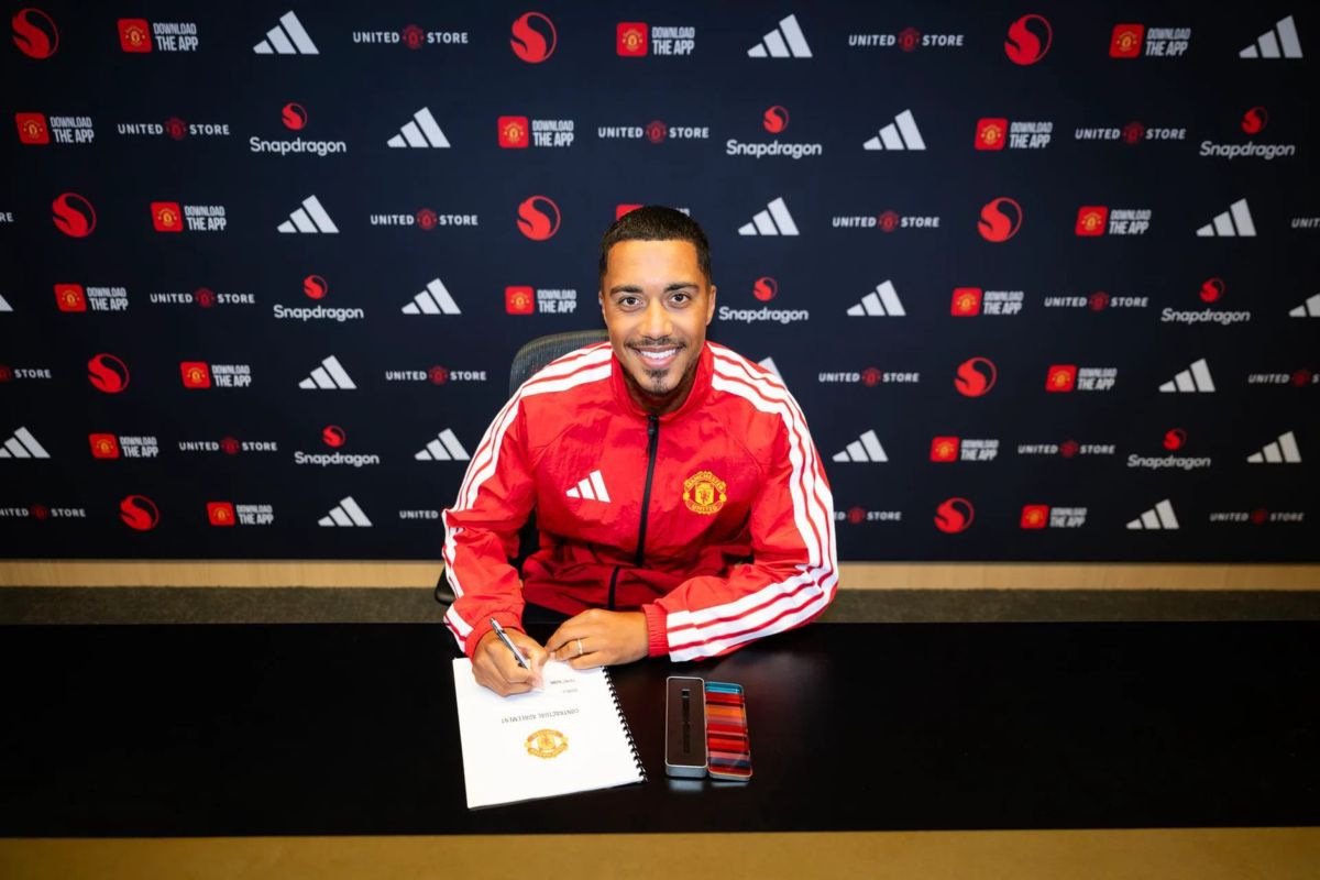 Youri Tielemans teken kontrak dengan Manchester United