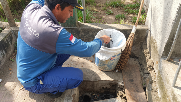 Pemkab bersihkan saluran IPAL pastikan pengelolaan limbah optimal