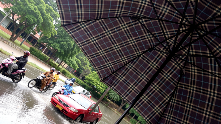 Sebagian Jakarta diperkirakan hujan pada Jumat sore