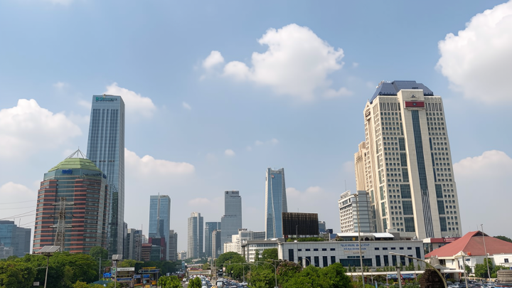 Minggu, Jakarta berpotensi cerah berawan pada siang hingga malam