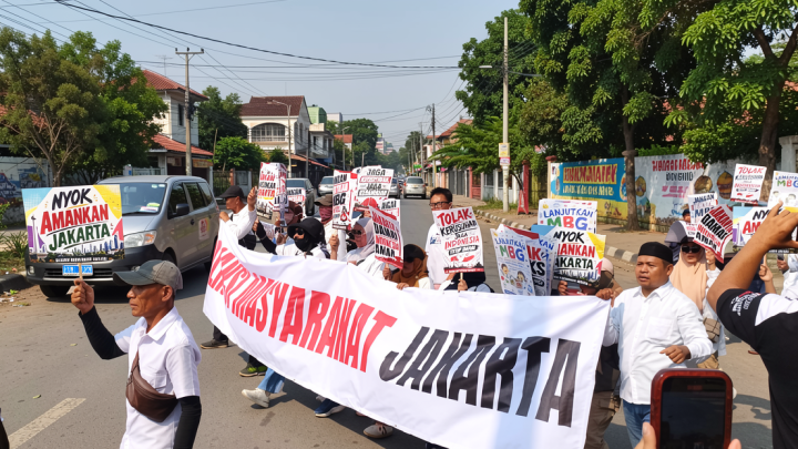 Aliansi Masyarakat Jakarta demo di DPR ajak warga jaga ketertiban