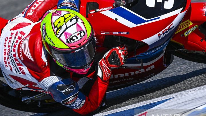 Kiandra Ramadhipa tempati posisi enam pada balapan kedua Moto3 Junior
