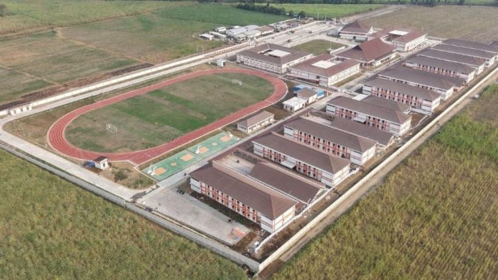 PU hadirkan lapangan sepak bola internasional di 25 Sekolah Rakyat