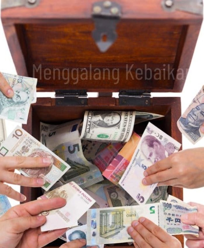 Membantu Masyarakat yang Membutuhkan