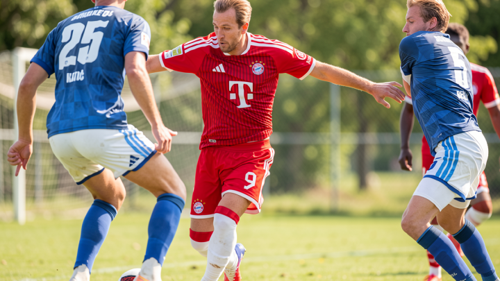 Bayern Muenchen imbang tanpa gol di kandang Schalke