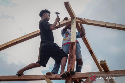 Pemerintah pastikan penyintas gempa NTT terima bantuan dana renovasi