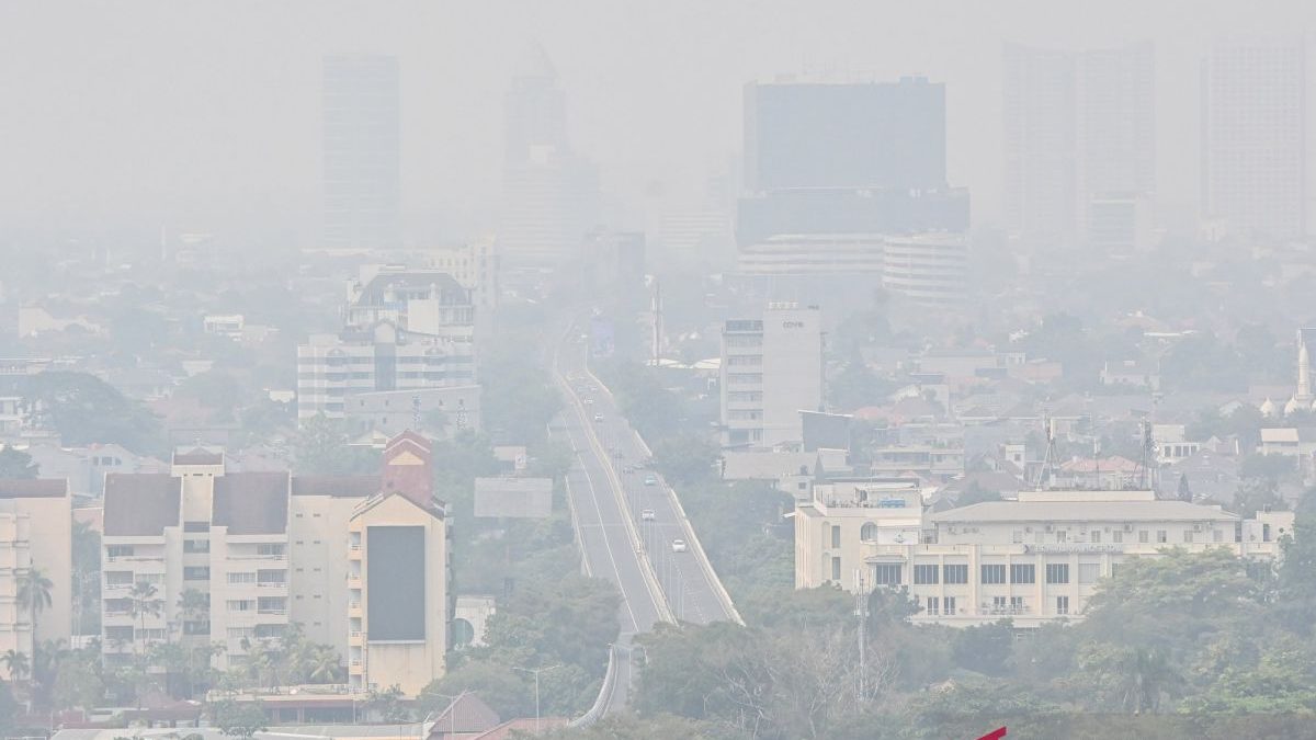 Jumat, kualitas udara Jakarta terburuk keempat di dunia