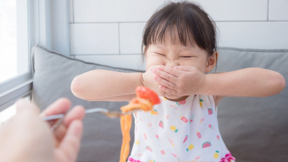 Kenapa anak suka pilih-pilih makanan? Ini penyebabnya