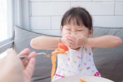 Kenapa anak suka pilih-pilih makanan? Ini penyebabnya